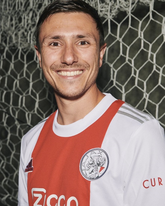 Berghuis đến Ajax.
