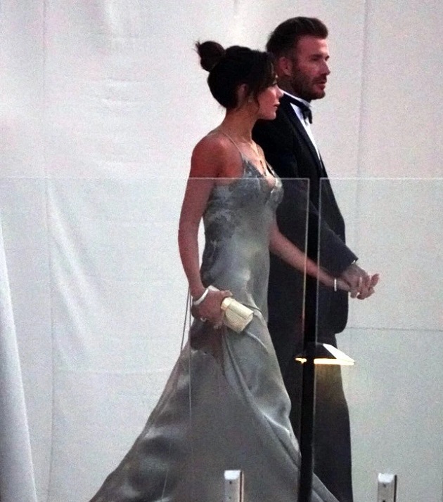 Bức ảnh hiếm hoi đã được đăng tải của vợ chồng Beckham trong ngày cưới con trai.