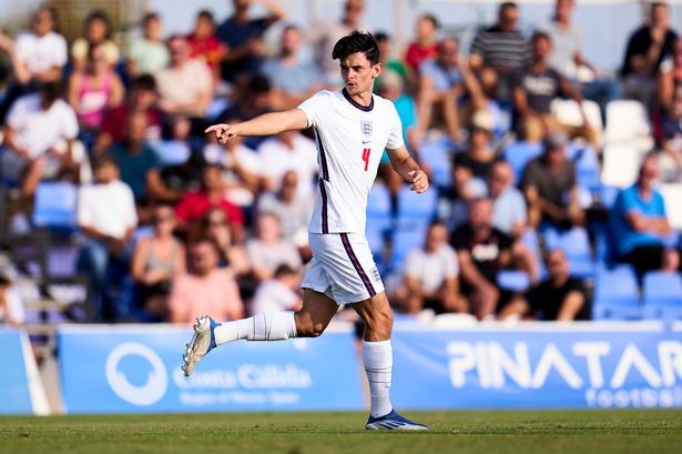 Anh tỏa sáng ngay lần đầu đá chính cho U20 Tam sư.