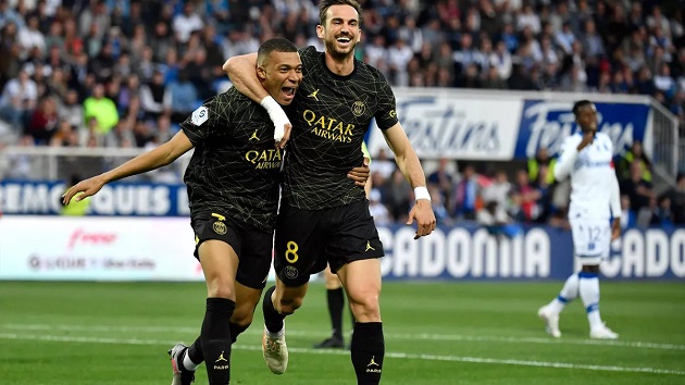 Ảnh bài viết Mbappe lập cú đúp, PSG sắp vô địch Ligue 1