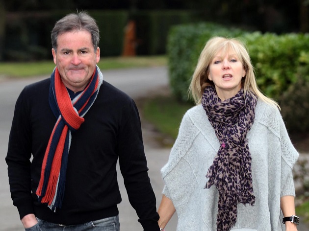 Cựu người dẫn chương trình Sky Sports trước đó phủ nhận có quan hệ tình cảm với cô. Keys nói trong một cuộc phỏng vấn với The Athletic vào năm 2019: "Nếu mọi người tin rằng tôi đã bỏ vợ chiến đấu với căn bệnh ung thư để đi với một người bạn của con gái tôi. Tôi không thể thay đổi điều đó bây giờ. Tôi không yêu một người bạn của con gái tôi.'