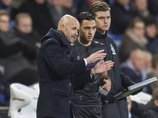 Ảnh bài viết 'Ten Hag sẽ bị M.U sa thải trước Pochettino ở Chelsea'