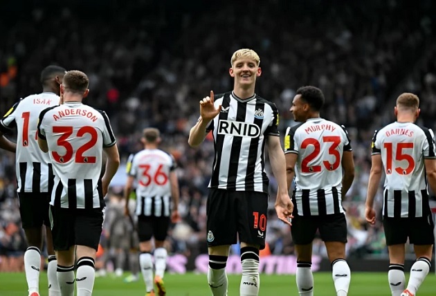 Trong khi đó, Newcastle giữ hy vọng đua top 4 khi đã thắng 3 và hòa 1 ở 4 vòng đấu gần nhất.