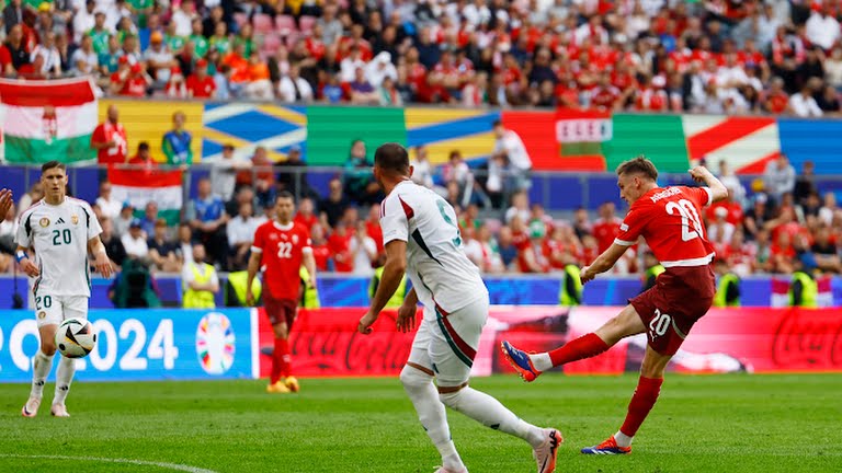 Ảnh bài viết 5 điểm nhấn Hungary 1-3 Thụy Sỹ: Bảng đấu ngã ngũ sớm; Siêu phẩm xuất hiện