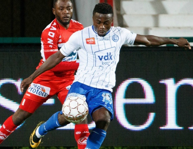 Moses Simon là cầu thủ rất triển vọng của bóng đá Nigeria.
