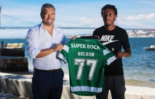 Martins vừa thanh lý hợp đồng với Sporting CP bất chấp giao kèo giữa họ còn rất dài.