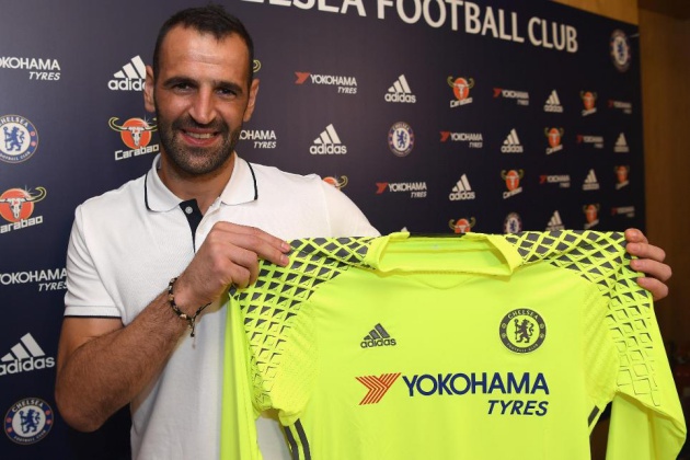 Ảnh bài viết SỐC: Chelsea sa thải, ký lại và đẩy đi cầu thủ 35 tuổi