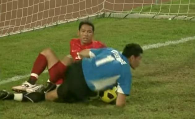 Ảnh bài viết Neil Etheridge: 'Bức tường' khiến Việt Nam ôm hận tại AFF Cup 2010