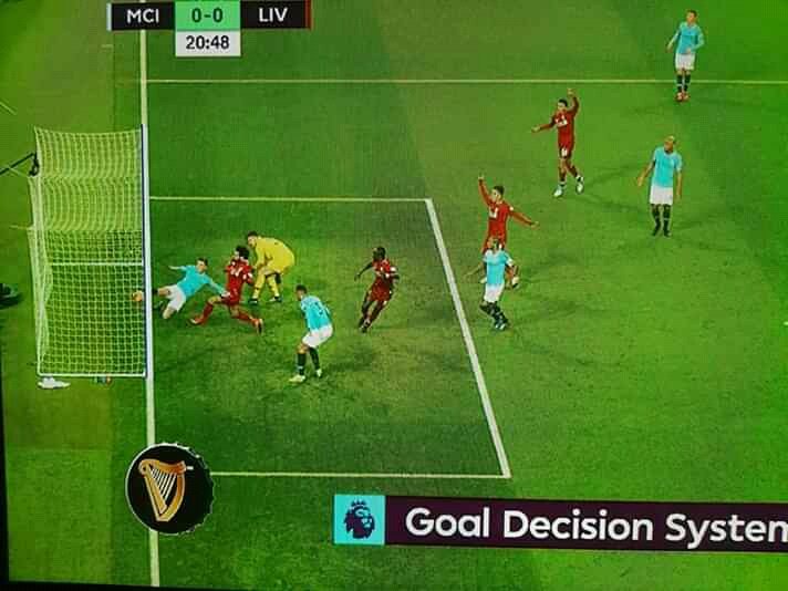 Fan Liverpool cay cú: 