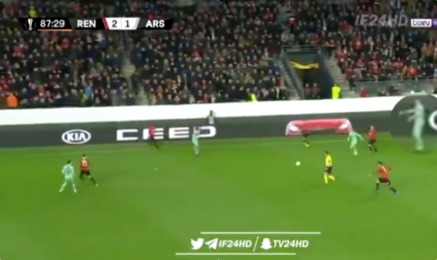 Ảnh bài viết Sốc! Nacho Monreal "hờn dỗi" khi Arsenal dính phản công và nhận bàn thua