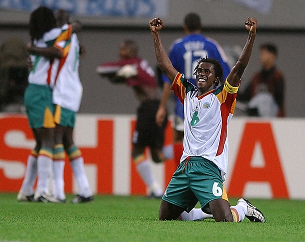 Tham gia World Cup lần đầu tiên, đội tuyển Senegal lập nên kỳ tích lọt vào bán kết.