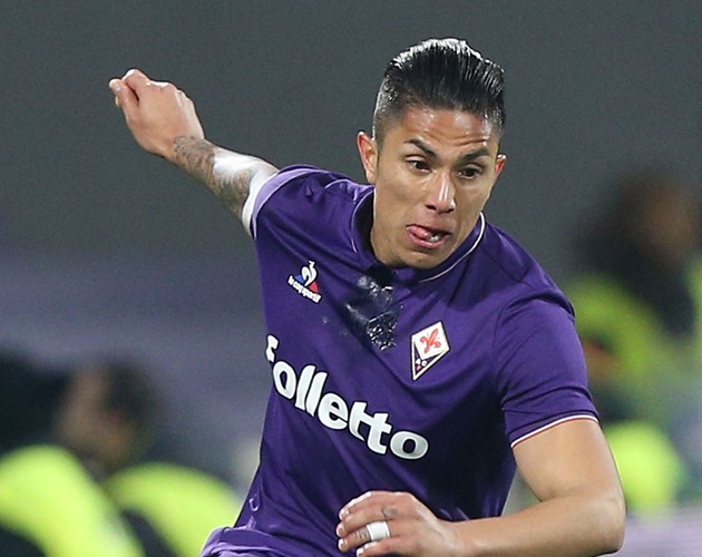 Carlos Salcedo đã trở lại thi đấu sau chấn thương.