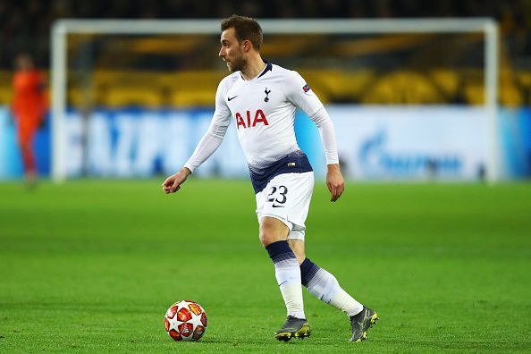 4. Christian Eriksen (Tottenham): Eriksen là linh hồn nơi tuyến giữa của Tottenham. Ngôi sao Đan Mạch sở hữu tư duy thượng thừa và khả năng sáng tạo tuyệt vời. Tới nay, tuyển thủ số 23 đã có 11 kiến tạo cùng 7 bàn thắng cho "Gà trống".