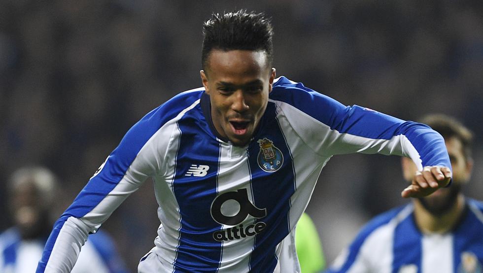5. Eder Militao (Real Madrid): Eder Militao chuyển đến khoác áo Real Madrid với mức phí lên đến 50 triệu euro và thương vụ đã chính thức hoàn thành vào ngày 1/6.