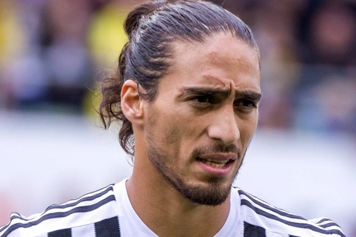Martin Caceres đang trong tình trạng tìm kiếm mái nhà lý tưởng tiếp theo cho bản thân.