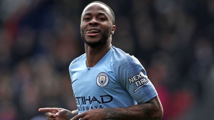 Raheem Sterling đứng thứ 6 trong danh sách này khi chuyển đến khoác áo Man City năm 20 tuổi với mức phí chuyển nhượng 63.7 triệu euro.