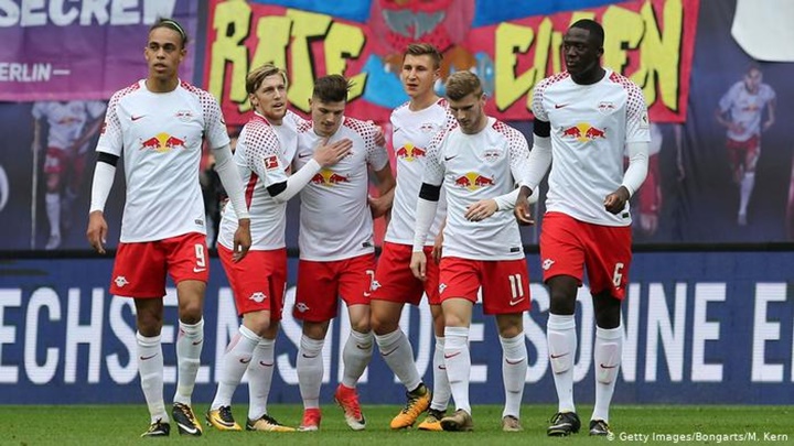 Cũng đứng thứ 7 trong danh sách này là bộ ba của RB Leipzig, Timo Werner, Marcel Sabitzer và Patrik Schick với 36 bàn thắng tới hiện tại.