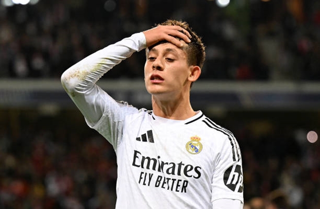 Ảnh bài viết Chuyển nhượng sáng 25/10: Haaland để ngỏ khả năng tới Real; Guler lọt vào tầm ngắm Arsenal, Liverpool