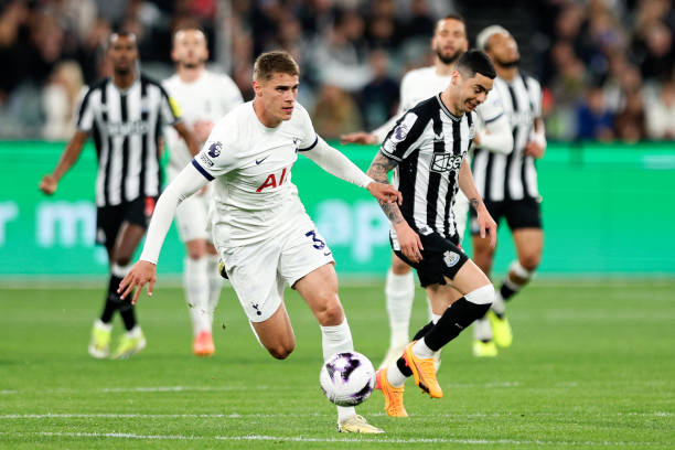 Ảnh bài viết "Dạo chơi" tại Úc, Tottenham bất phân thắng bại với Newcastle