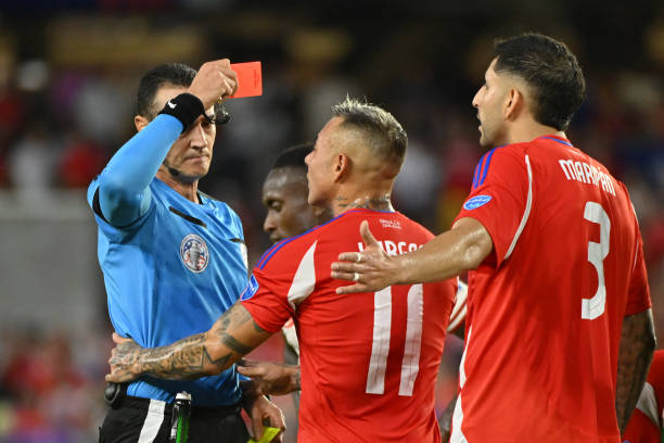 Ảnh bài viết Chơi thiếu người, Chile rời Copa America trong cay đắng