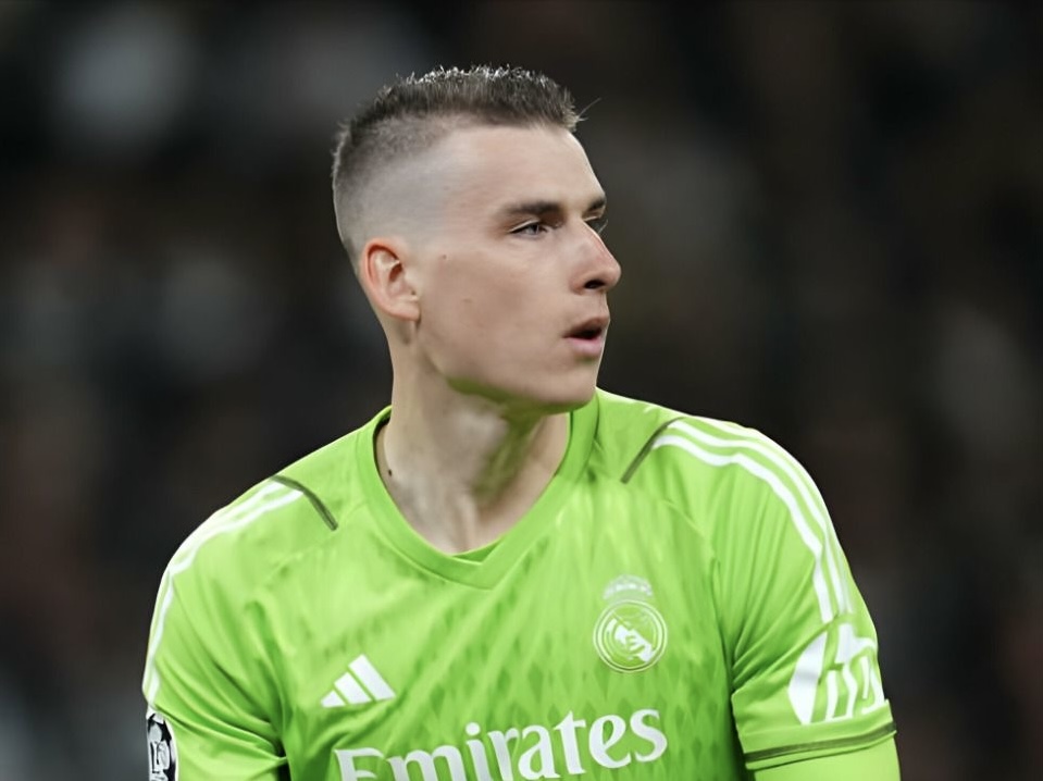 Ảnh bài viết Lunin: “Real Madrid là nơi tốt nhất để tôi phát triển sự nghiệp”