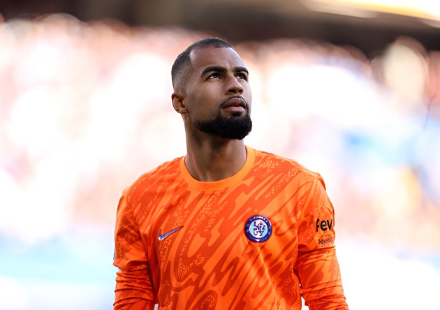Ảnh bài viết Robert Sanchez đối mặt nguy cơ mất suất bắt chính ở Chelsea