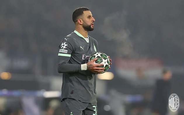 Ảnh bài viết Kyle Walker thẳng thắn chỉ ra vấn đề của AC Milan sau trận thua Feyenoord