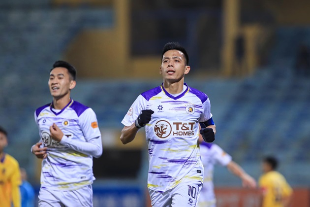 Ảnh bài viết Văn Quyết nhường cả 2 quả penalty cho đồng đội trong trận thắng HAGL