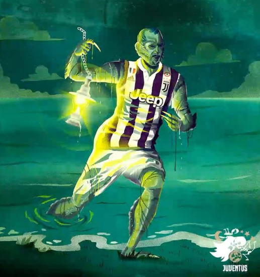 Chiellini hóa thân thành quái vật người cá