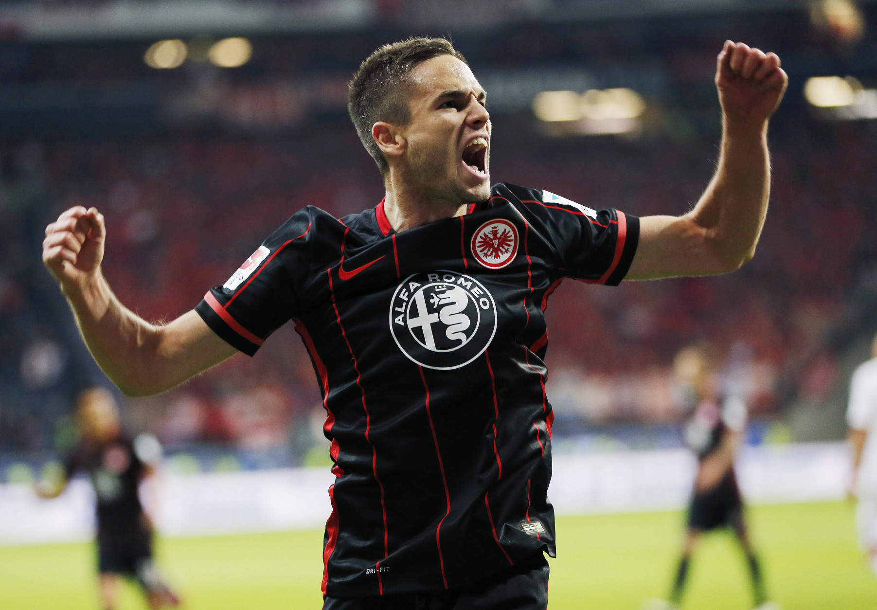 Eintracht vẫn chưa tìm được cảm giác ghi bàn.