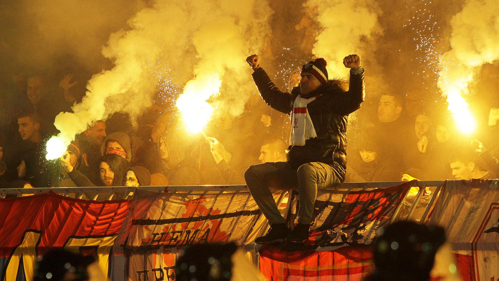 Ảnh bài viết Derby thủ đô Serbia chìm trong biển máu