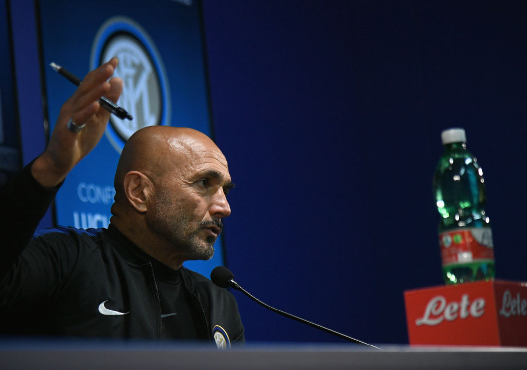Trong cuộc họp cuối năm của Inter Milan, HLV Luciano Spalletti đã có mọt tuyên ngôn nhằm khích lệ cầu thủ. "Những người đàn ông mạnh mẽ, số phận thăng hoa. Người đàn ông yếu đuối, số phận nhạt nhẽo."
