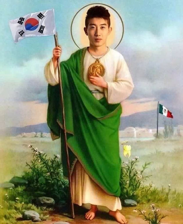 Đội trưởng Song được tôn vinh như chúa trời.
