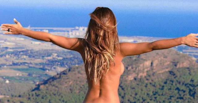 Ảnh khoả thân trên nói của Tamara.