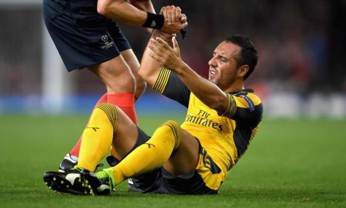 Bóng đen đeo đuổi Cazorla mùa 2016/17 là một trong những khoảnh khắc kinh hoàng nhất mà cuộc đời của một cầu thủ đỉnh cao phải gánh chịu.