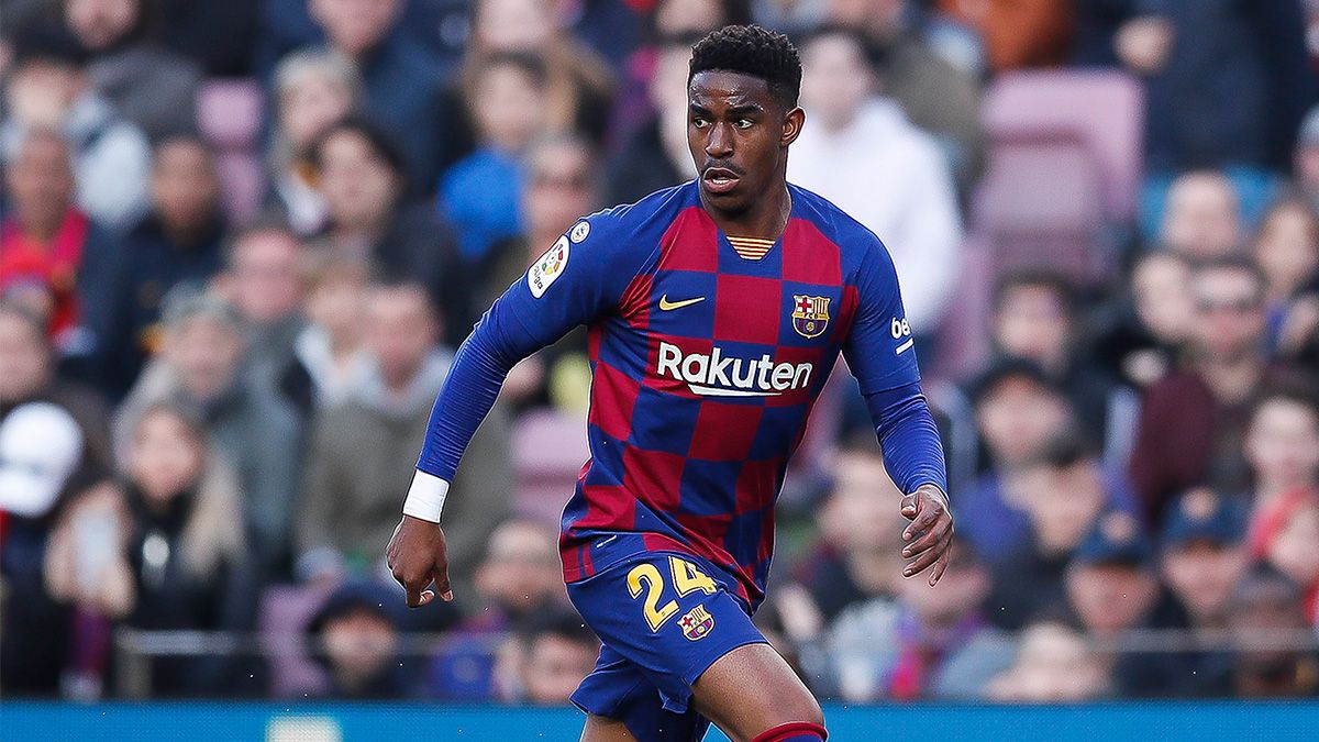 Junior Firpo không thể hiện được điều gì tại Barcelona.