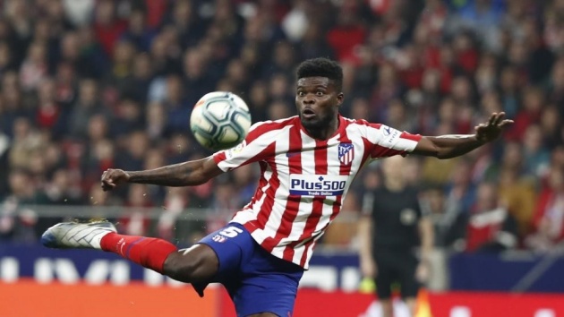 5. Thomas Partey: "Quái thú" tuyến giữa người Ghana là cái tên khiến BLĐ Arsenal đứng ngồi không yên suốt thời gian qua.