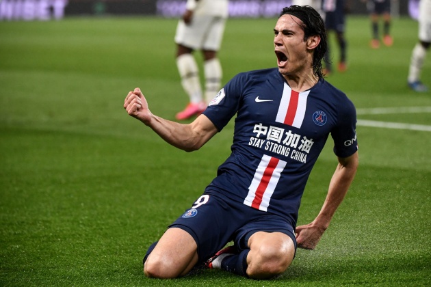 3. Edinson Cavani: Nếu để tìm một mẫu trung phong giàu kinh nghiệm và khiến mọi hàng phòng ngự khiếp sợ, Real không thể bỏ qua Cavani.