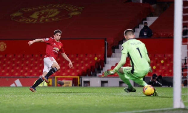 Những pha phối hợp và ghi bàn của các cái tên thường xuyên phải ngồi trên ghế dự bị như Daniel James giúp cho Solskjaer có những góc nhìn tích cực và mới mẻ.