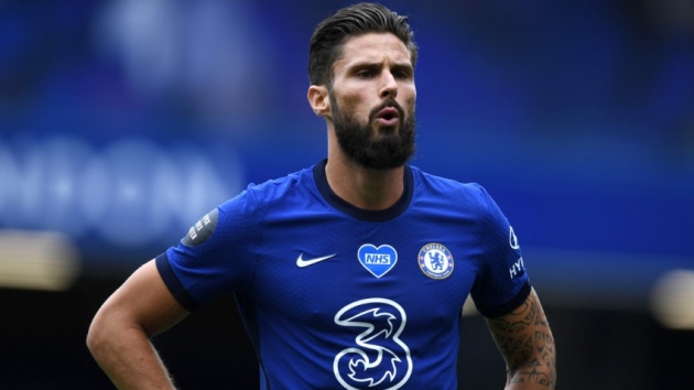 Cuối cùng, dù từng được xem là một tiền đạo hàng đầu ở Premier League, thế nhưng tuổi tác đã khiến Olivier Giroud luôn bị xem là "người thừa" trong kế hoạch phát triển của Chelsea.