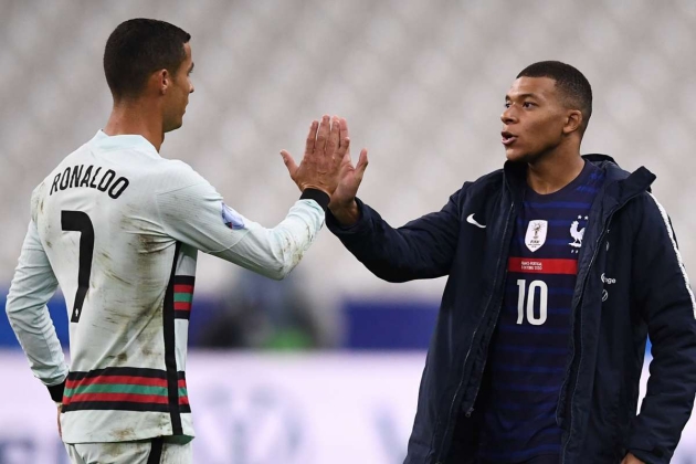 Mbappe muốn vươn tầm Ronaldo.