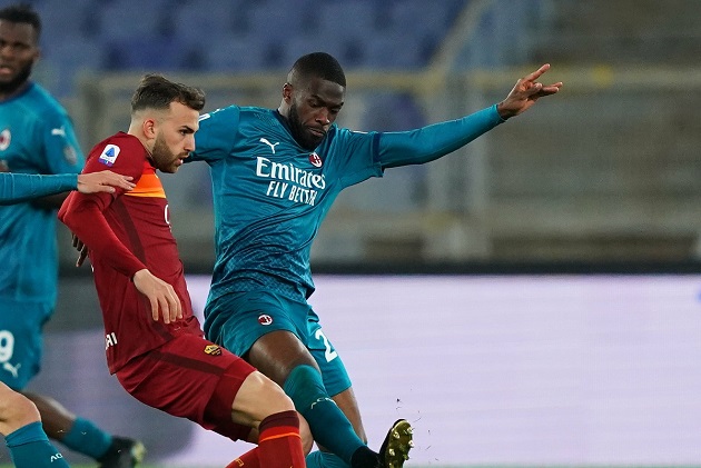 Fikayo Tomori đang có màn trình diễn thuyết phục trong màu áo AC Milan.