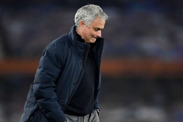 Jose Mourinho vừa bị BLĐ Tottenham Hotspur sa thải ngày 19/4/2021, kết thúc 1 năm rưỡi làm công tác huấn luyện tại CLB phía Bắc London.