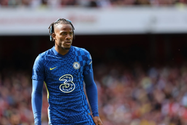 Batshuayi cũng đối diện án trảm.