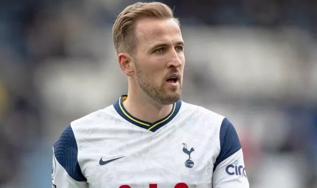 Tuy nhiên ban lãnh đạo Tottenham vẫn tỏ ra hững hờ trước động thái mạnh mẽ của nhà Đương kim vô địch Premier League.