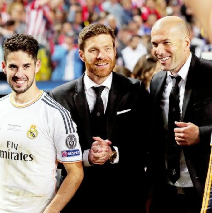Xabi thần tượng Zidane