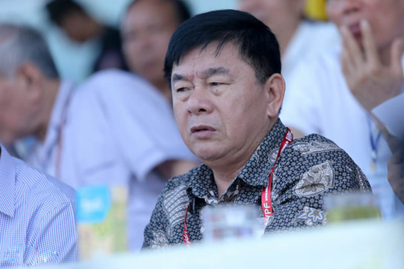 Ông Nguyễn Văn Mùi bảo vệ thuộc cấp và phản đối quan điểm của VPF. Ảnh: Minh Chiến.