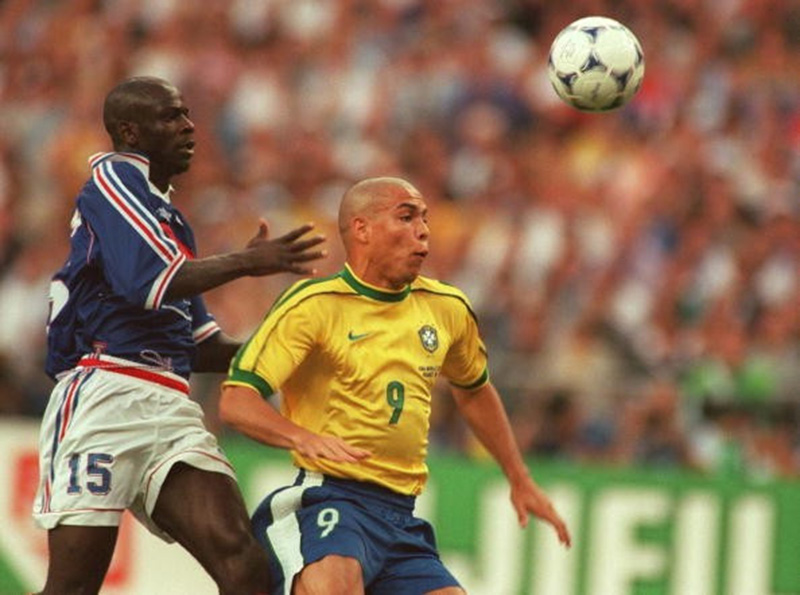 Ronaldo gần như biến mât trong trận chung kết World Cup 1998. Ảnh: Getty Images.