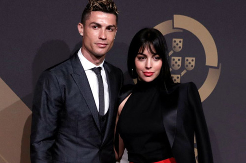 1. Georgina Rodriguez - bạn gái tiền đạo Cristiano Ronaldo (ĐT Bồ Đào Nha).
