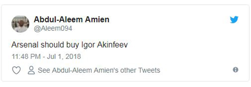 Arsenal nên mua Igor Akinfeev.